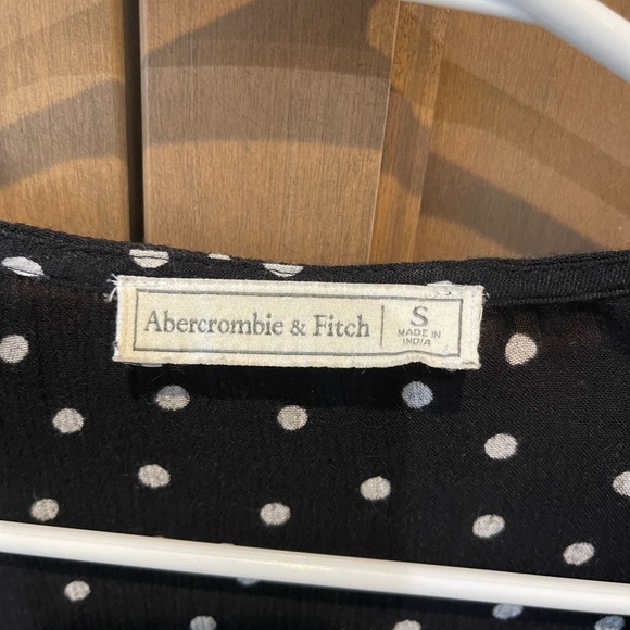 Abercrombie top - Picture 2 of 4